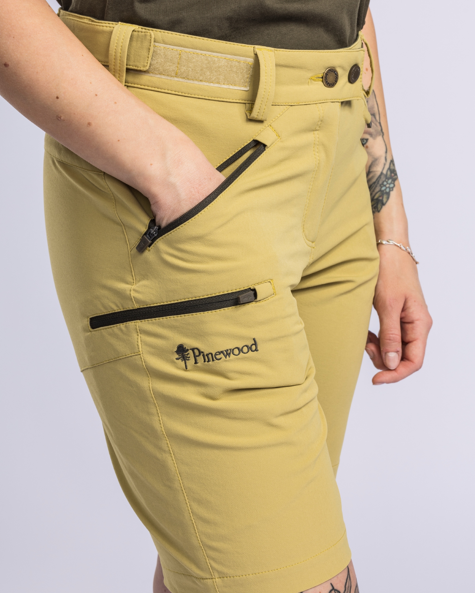 SALE: Pinewood® Abisko Stretch Shorts Golden Hay